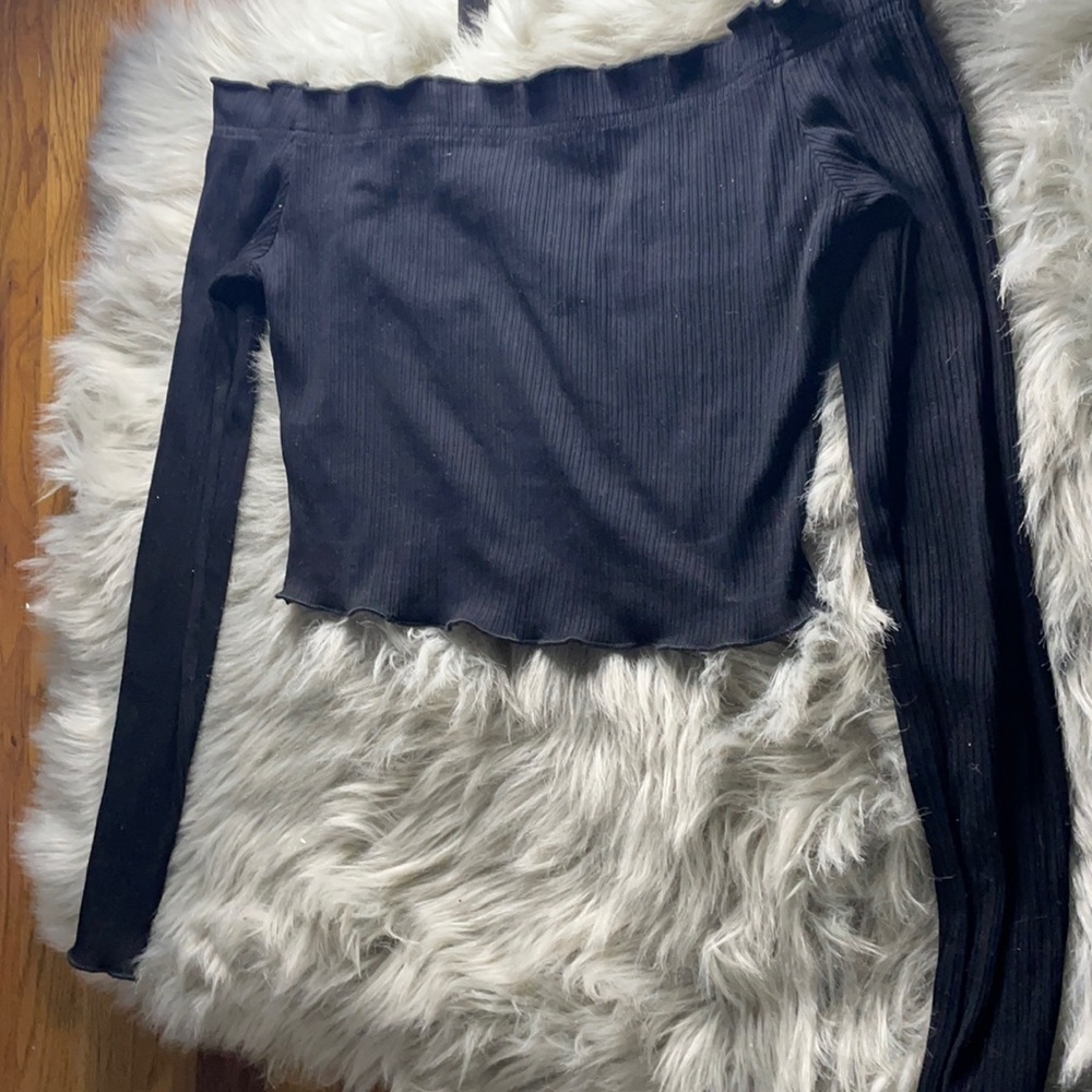 Black Off the shoulder long sleeve